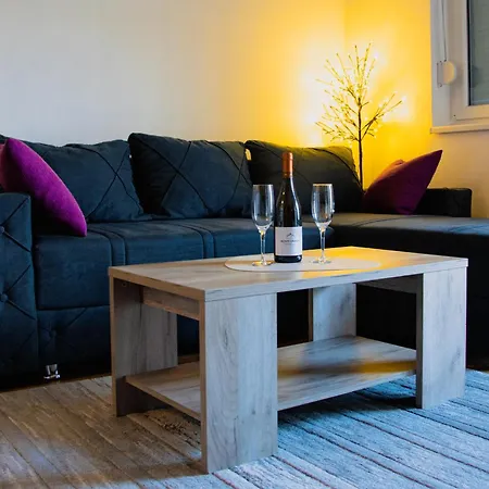 Mv Dreams, Free Parking * Novi Sad